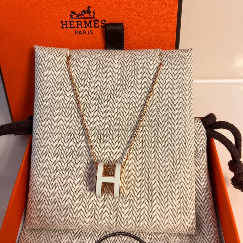Hermes Pop H necklace